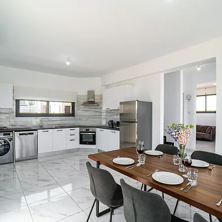 Alassia 19 By Ezoria