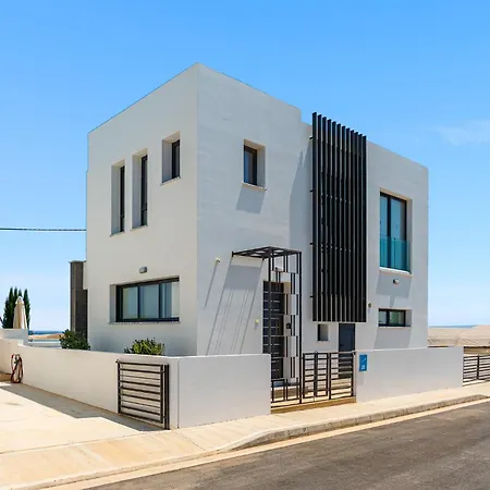 Alassia 19 By Ezoria Villa Paralimni