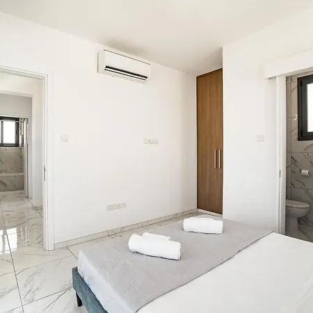 Alassia 19 By Ezoria Villa