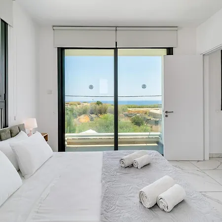 Alassia 19 By Ezoria * Paralimni